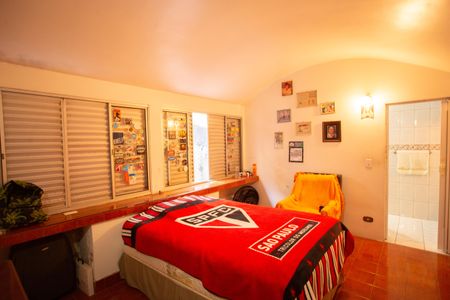 Casa à venda com 505m², 2 quartos e 2 vagas Casa à venda com 505m², 2 quartos e 2 vagasSuíte