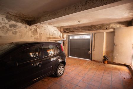 Casa à venda com 505m², 2 quartos e 2 vagas Casa à venda com 505m², 2 quartos e 2 vagasGaragem