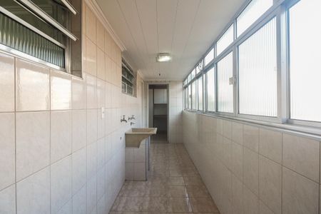 Apartamento à venda com 120m², 3 quartos e 1 vagaÁrea de Serviço