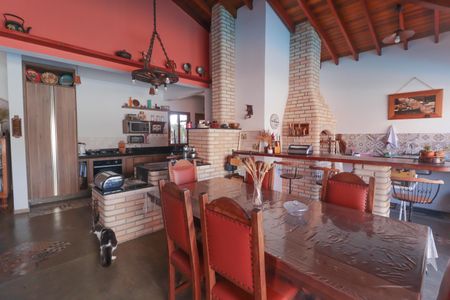 Casa de condomínio à venda com 300m², 4 quartos e 6 vagas Casa de condomínio à venda com 300m², 4 quartos e 6 vagasCozinha