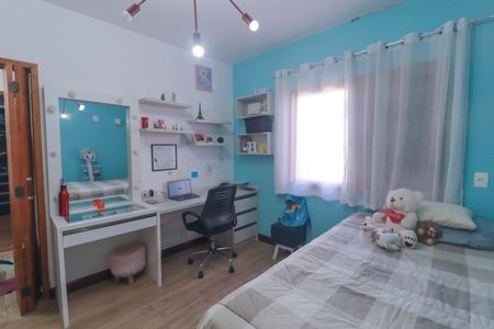 Casa de condomínio à venda com 300m², 4 quartos e 6 vagas Casa de condomínio à venda com 300m², 4 quartos e 6 vagasSuíte 3