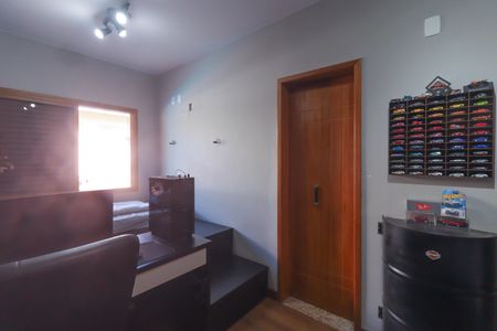 Casa de condomínio à venda com 300m², 4 quartos e 6 vagas Casa de condomínio à venda com 300m², 4 quartos e 6 vagasSuíte 2