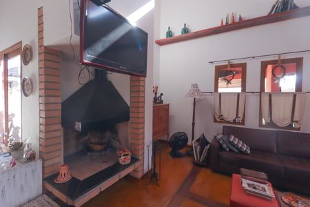 Casa de condomínio à venda com 300m², 4 quartos e 6 vagas Casa de condomínio à venda com 300m², 4 quartos e 6 vagasSala