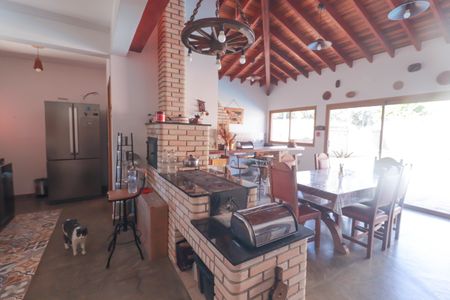 Casa de condomínio à venda com 300m², 4 quartos e 6 vagas Casa de condomínio à venda com 300m², 4 quartos e 6 vagasCozinha