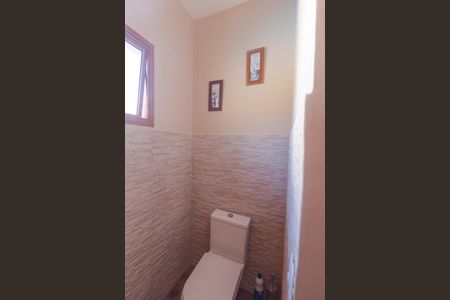 Casa de condomínio à venda com 300m², 4 quartos e 6 vagas Casa de condomínio à venda com 300m², 4 quartos e 6 vagasLavabo