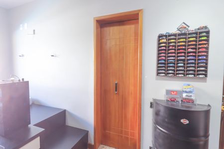 Casa de condomínio à venda com 300m², 4 quartos e 6 vagas Casa de condomínio à venda com 300m², 4 quartos e 6 vagasSuíte 2