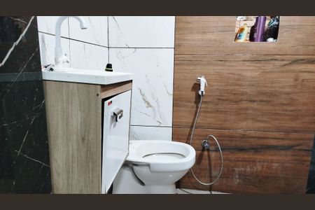 Casa à venda com 175m², 3 quartos e 3 vagasBanheiro 3