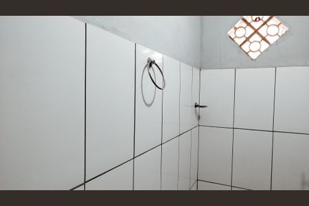 Casa à venda com 175m², 3 quartos e 3 vagasBanheiro 2