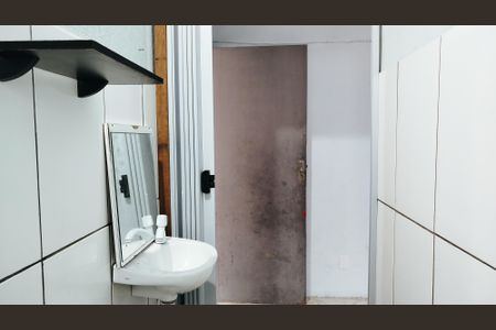 Casa à venda com 175m², 3 quartos e 3 vagasBanheiro 2