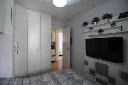 Apartamento à venda com 84m², 3 quartos e 2 vagasQuarto 1
