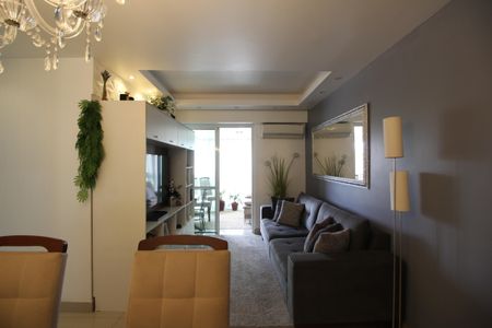 Apartamento à venda com 84m², 3 quartos e 2 vagasSala