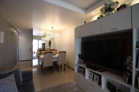 Apartamento à venda com 84m², 3 quartos e 2 vagasSala