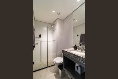 Banheiro de kitnet/studio à venda com 1 quarto, 24m² em Perdizes, São Paulo