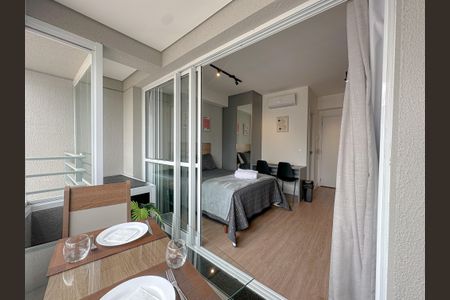 Studio à venda com 24m², 1 quarto e sem vagaVaranda