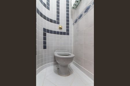 Casa para alugar com 191m², 3 quartos e 2 vagasBanheiro da Suíte