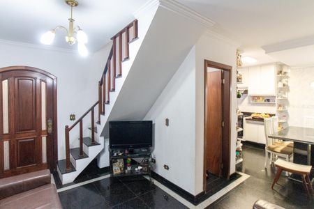 Sala de casa para alugar com 3 quartos, 191m² em Vila Nivi, São Paulo