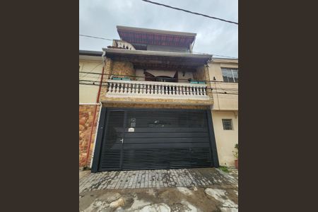 Casa para alugar com 191m², 3 quartos e 2 vagasFachada