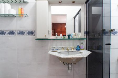 Casa para alugar com 191m², 3 quartos e 2 vagasBanheiro da Suíte