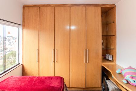 Casa para alugar com 191m², 3 quartos e 2 vagasQuarto 2