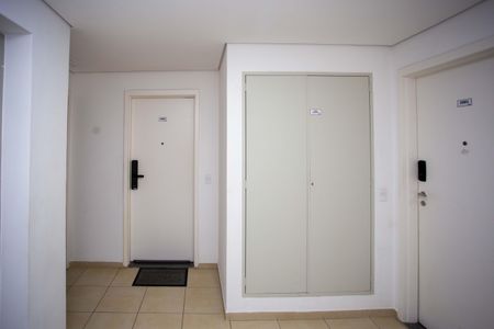 Apartamento para alugar com 44m², 2 quartos e 1 vagaHall de entrada