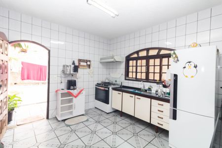 Casa à venda com 210m², 3 quartos e 2 vagasCozinha