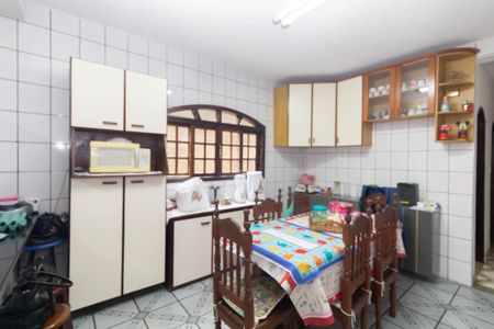 Casa à venda com 210m², 3 quartos e 2 vagasCozinha