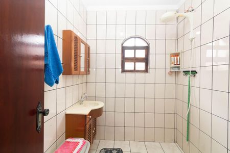 Casa à venda com 210m², 3 quartos e 2 vagasBanheiro Social