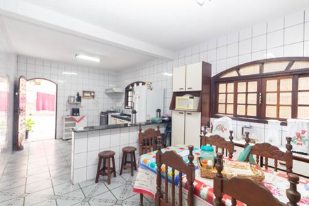 Casa à venda com 210m², 3 quartos e 2 vagasCozinha