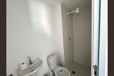 Apartamento para alugar com 33m², 2 quartos e sem vaga Apartamento para alugar com 33m², 2 quartos e sem vagaBanheiro