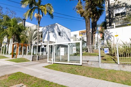 Casa de condomínio à venda com 192m², 4 quartos e 2 vagas Casa de condomínio à venda com 192m², 4 quartos e 2 vagasFachada