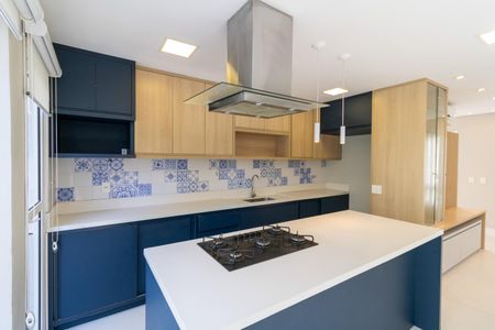 Casa de condomínio à venda com 192m², 4 quartos e 2 vagas Casa de condomínio à venda com 192m², 4 quartos e 2 vagasCozinha