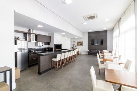 Casa de condomínio à venda com 192m², 4 quartos e 2 vagas Casa de condomínio à venda com 192m², 4 quartos e 2 vagasÁrea comum - Salão de festas