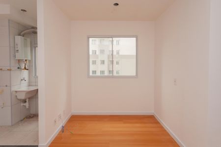 Sala de apartamento para alugar com 2 quartos, 35m² em Usina Piratininga, São Paulo