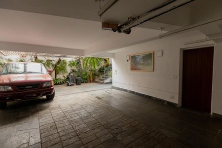 Casa à venda com 260m², 3 quartos e 3 vagasGaragem