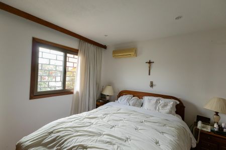 Casa à venda com 260m², 3 quartos e 3 vagasSuíte 