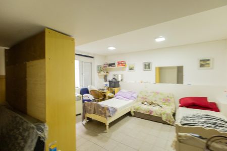 Casa à venda com 260m², 3 quartos e 3 vagasQuarto de Serviço