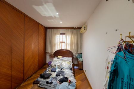 Casa à venda com 260m², 3 quartos e 3 vagasQuarto 1