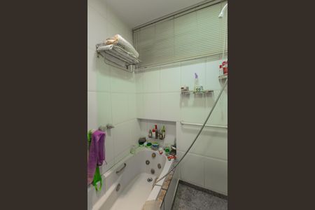 Casa à venda com 260m², 3 quartos e 3 vagasBanheiro Social