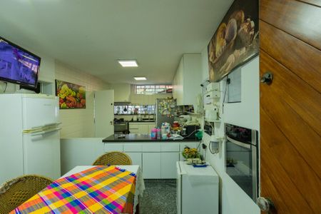 Casa à venda com 260m², 3 quartos e 3 vagasCozinha