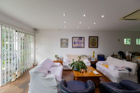 Sala de estar de casa à venda com 3 quartos, 260m² em Brooklin, São Paulo