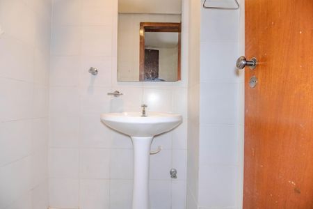 Apartamento à venda com 200m², 3 quartos e 2 vagasBanheiro de Serviço