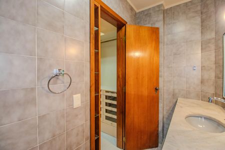 Apartamento à venda com 200m², 3 quartos e 2 vagasBanheiro da Suíte 3