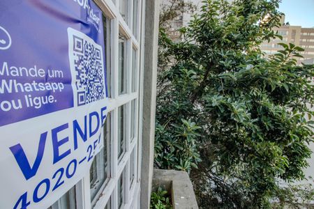 Apartamento à venda com 200m², 3 quartos e 2 vagasPlaquinha