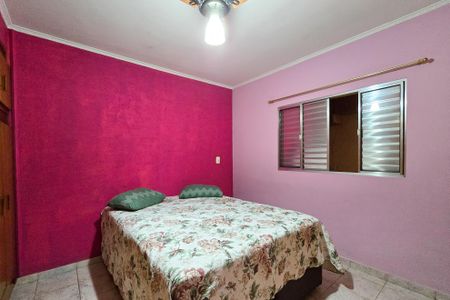 Casa à venda com 90m², 4 quartos e 2 vagasQuarto 2