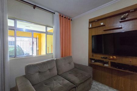Casa à venda com 90m², 4 quartos e 2 vagasSala