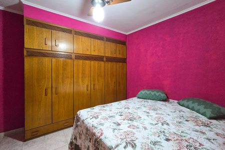 Casa à venda com 90m², 4 quartos e 2 vagasQuarto 2