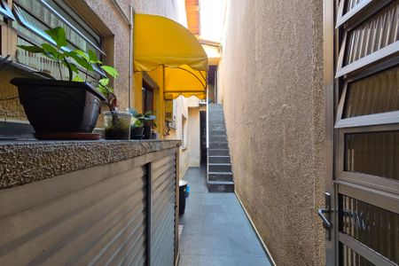 Casa à venda com 90m², 4 quartos e 2 vagasEntrada