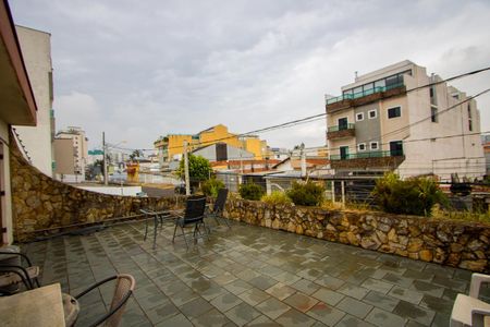 Casa para alugar com 200m², 3 quartos e 3 vagas Casa para alugar com 200m², 3 quartos e 3 vagasVaranda da Suíte