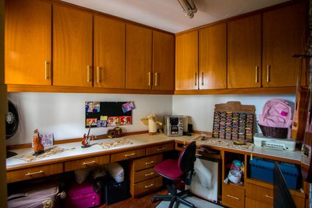 Casa para alugar com 200m², 3 quartos e 3 vagas Casa para alugar com 200m², 3 quartos e 3 vagasEscritório do quarto 2