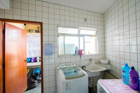 Casa para alugar com 200m², 3 quartos e 3 vagas Casa para alugar com 200m², 3 quartos e 3 vagasÁrea de serviço
